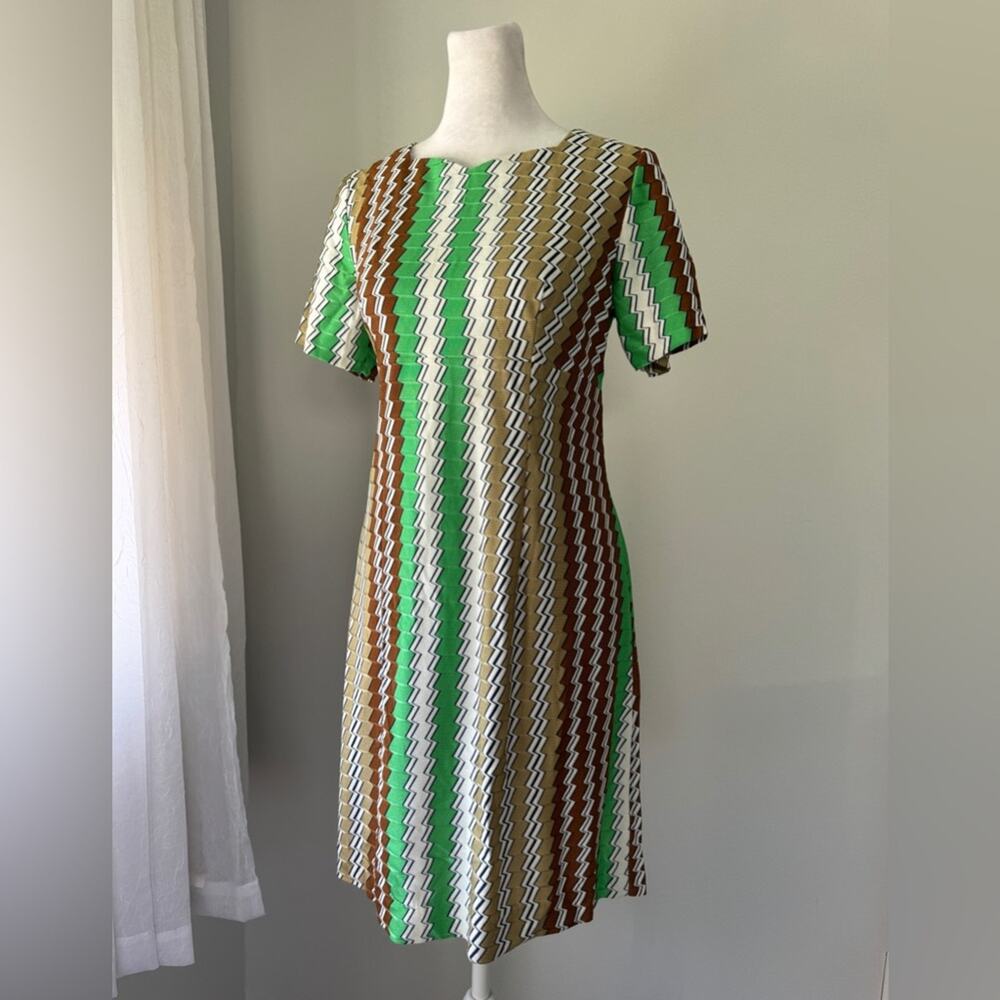 Vintage ‘70s Green, Brown, & Ivory Zigzag Print Short Sleeve Mini Dress